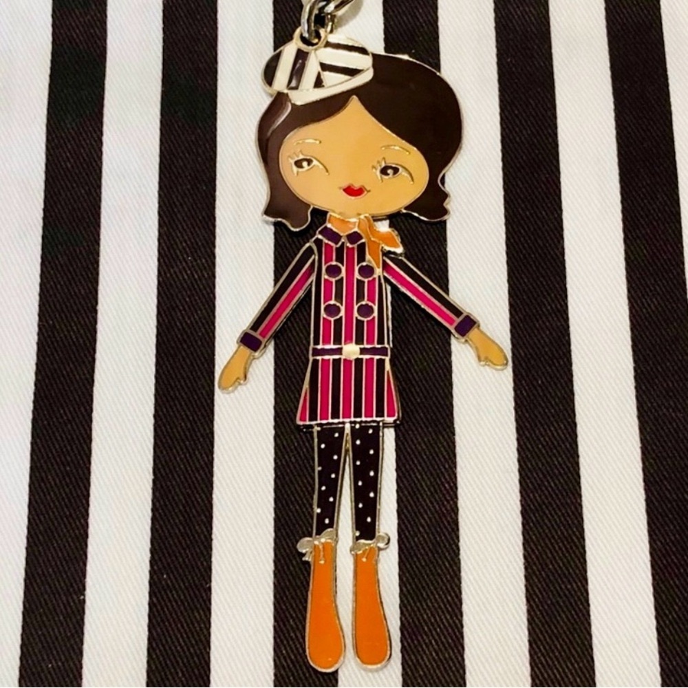 AUTHENTIC HENRI BENDEL GIRL KEY FOB / KEY CHAIN